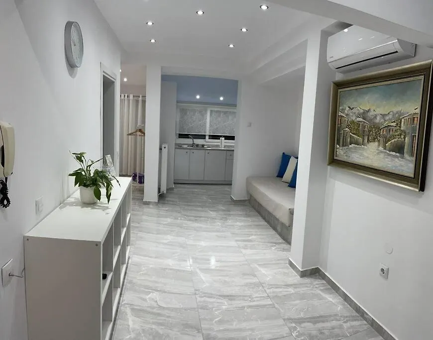 Flowery Penthouse In City Centre Of Thessaloniki 0*,